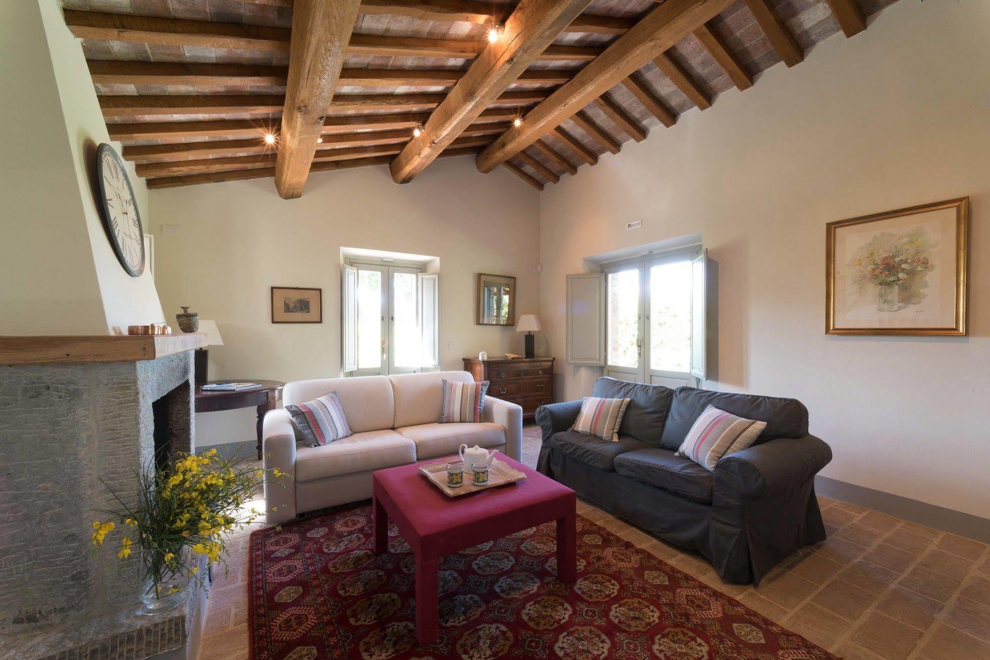 Tenuta Santo Pietro Pienza Esterno foto