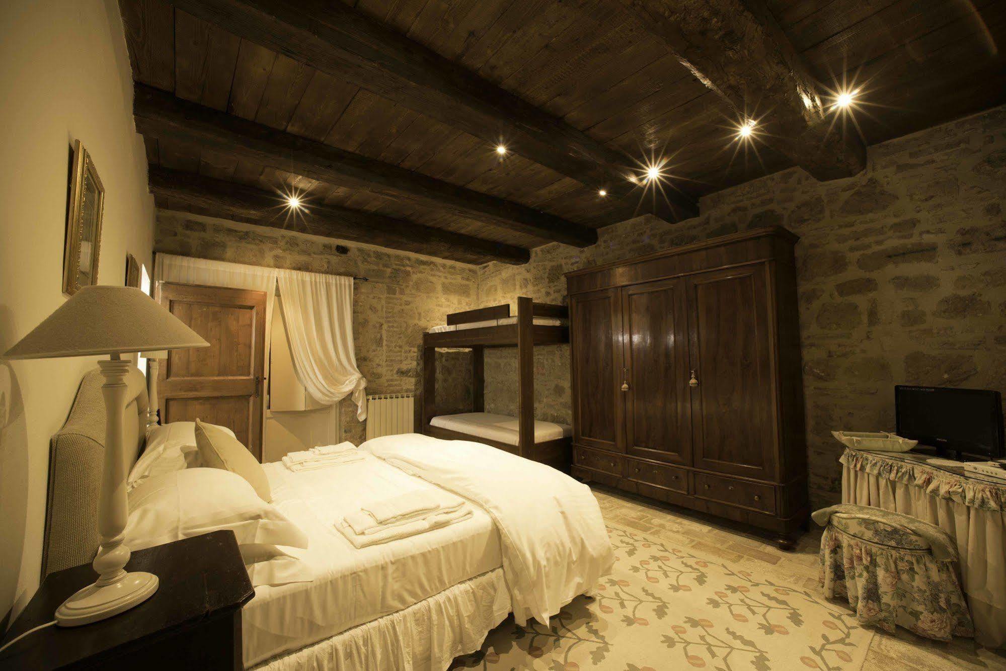 Tenuta Santo Pietro Pienza Esterno foto